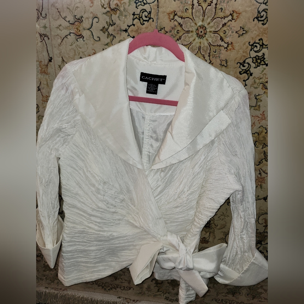 Cachet Crinkle Cream Blouse